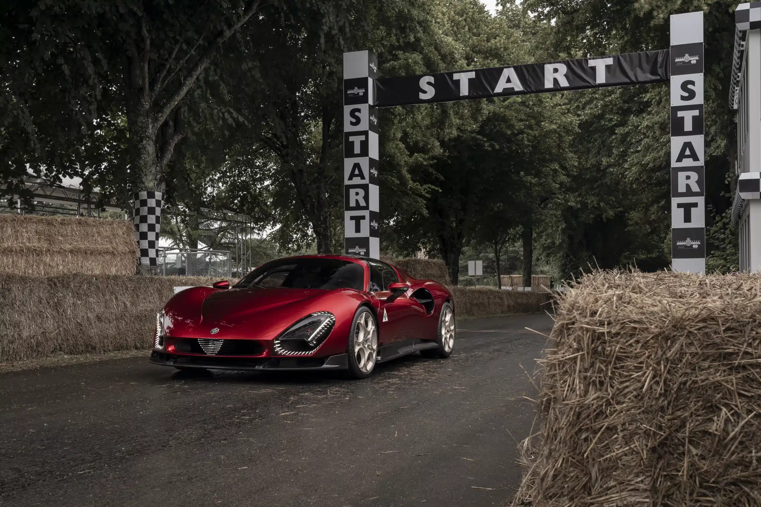 Alfa Romeo 33 Stradale 4