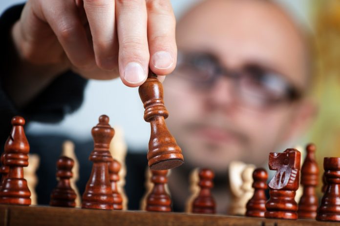 szachy strategia