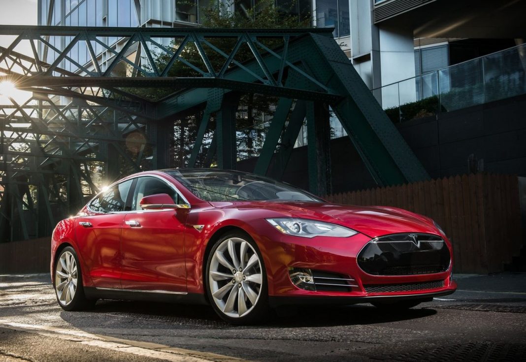 Tesla S