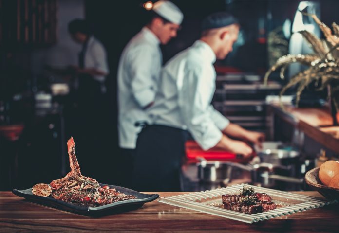Jakie normy prawne powinien spełnić każdy właściciel restauracji?`