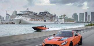 13. Sonderedition von Mercedes-AMG und Cigarette Racing feiert Weltpremiere Highly exclusive 13th special edition boat from Mercedes-AMG and Cigarette Racing celebrates world debut