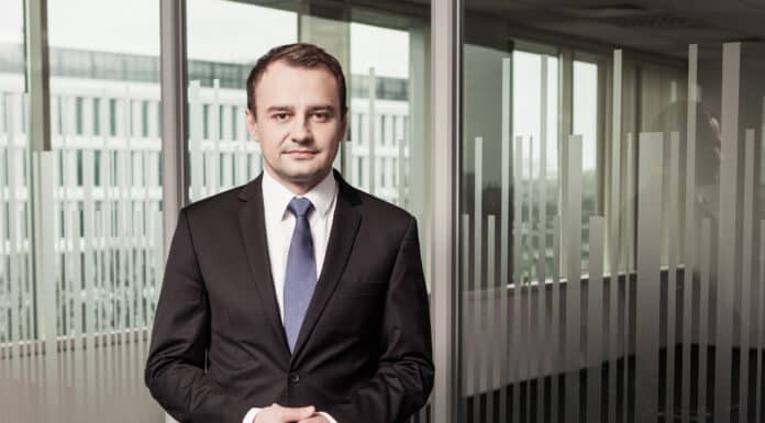 Bartosz Michałowski, Head of Operations w NatWest Polska, pionu odpowiedzialnego za przeciwdziałanie praniu pieniędzy