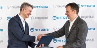 Od lewej Piotr Grzegorski, Prezes Zarządu NTT DATA Business Solutions sp. z o.o. i Wojciech Stramski, Prezes Zarządu w Beyond