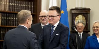 Uroczystość wręczenia uchwał Sejmu ws. wyboru Premiera