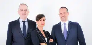 Od lewej do prawej: Alexis Kotsioris, Principal & Managing Director, Eri Mitsostergiou, Principal & COO, Antonis Antonakopoulos, Director & Head of Retail.