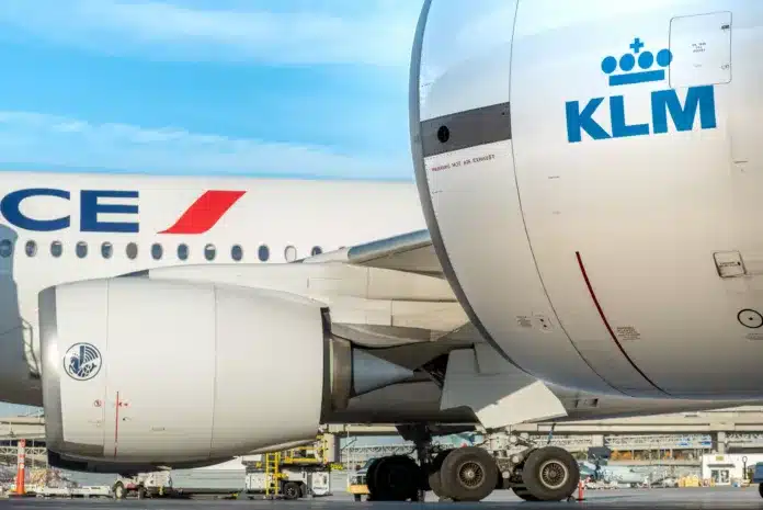 Air France i KLM na lotnisku