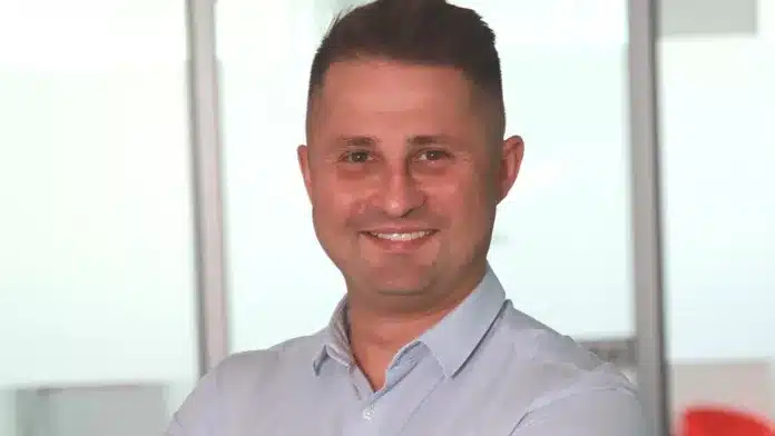 PIOTR FILIPOWICZ – SHARP SALES MANAGER IT