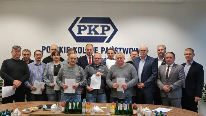 Spółki Grupy PKP i PKP PLK przekazały pracownikom poszkodowanym w wyniku powodzi ponad 4 mln zł 1 fot. PKP S.A.